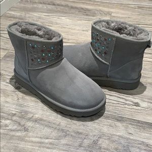 New UGG Gray Classic Mini Stud Boots